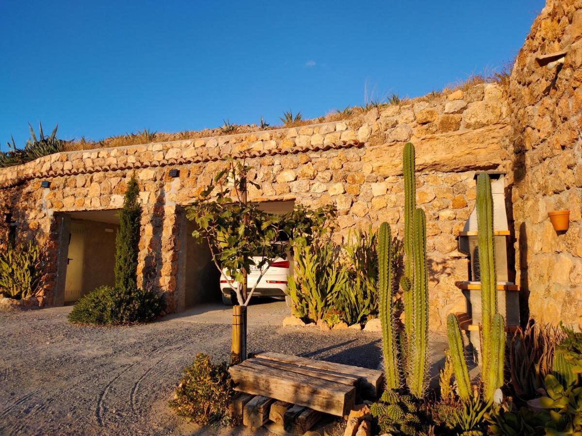 Cuevas El Torriblanco Pension Gorafe Buitenkant foto
