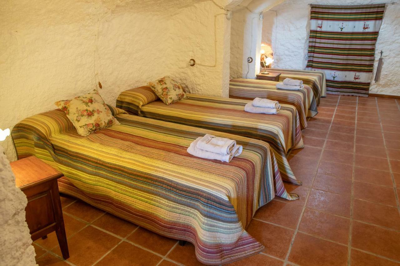 Cuevas El Torriblanco Pension Gorafe Buitenkant foto