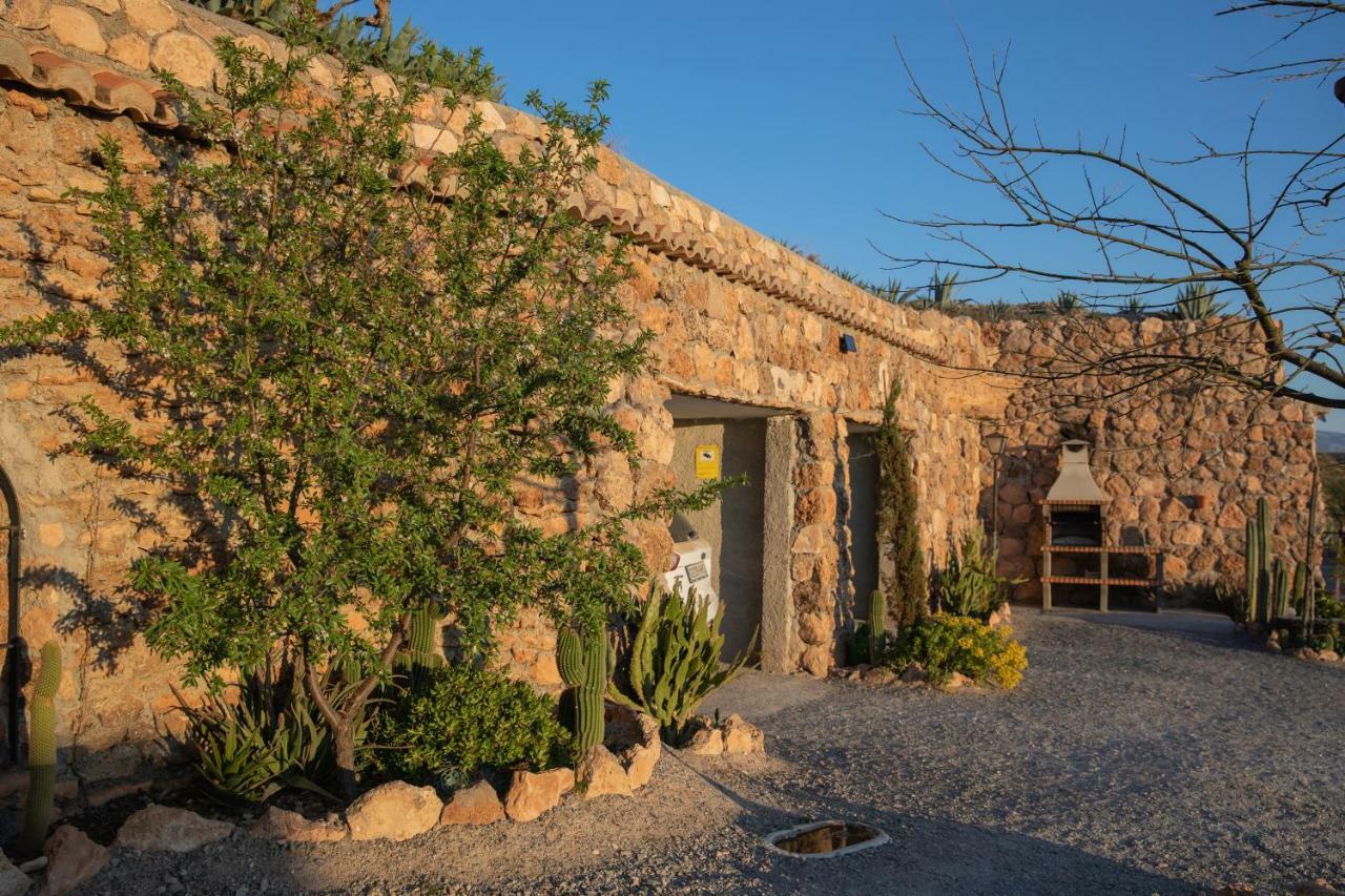 Cuevas El Torriblanco Pension Gorafe Buitenkant foto